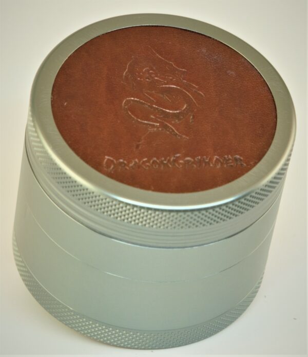 Dragongrinder 55mm 4-teilig Leder Silber - Image 4