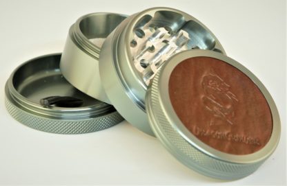 Dragongrinder 55mm 4-teilig Leder Silber